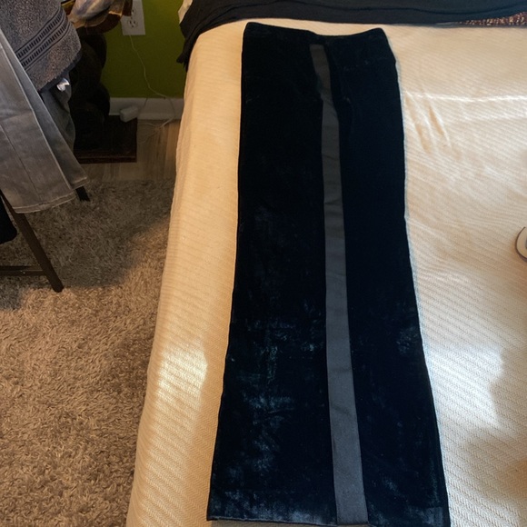 Chelsea28 Black Tuxedo Striped Wide Leg Velvet Pants. Size 10 - Picture 8 of 8